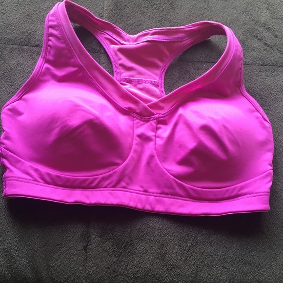 32d sports bra size